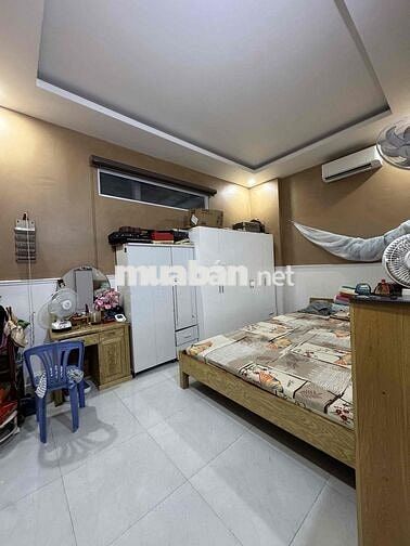 NHÀ CẤP 4 FULL THỔ MÁI NGÓI ĐẸP SỊN GIÁ RẺ. SAU ĐỀN THỜ PHẠM HÙNG.