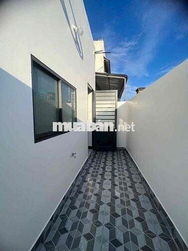 NHÀ MỚI HOÀN THIỆN KHU DÂN CƯ HOÀNG HẢO DỌN Ở NGAY.