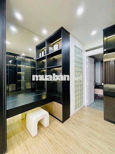 Cho thuê nhà mới FULL NỘI THẤT tại khu đồng bộ cao cấp, hẻm xe hơi