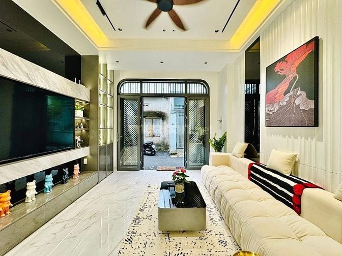 Bán gấp nhà riêng đường Trần Khắc Chân, p15, Phuú Nhuận. Giá 3,2tỷ