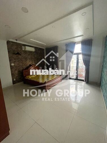 NHÀ 3 TẦNG, 4PN MẶT TIỀN CHỢ LINH TRUNG, ĐƯỜNG SỐ 10, GẦN LÊ VĂN CHÍ