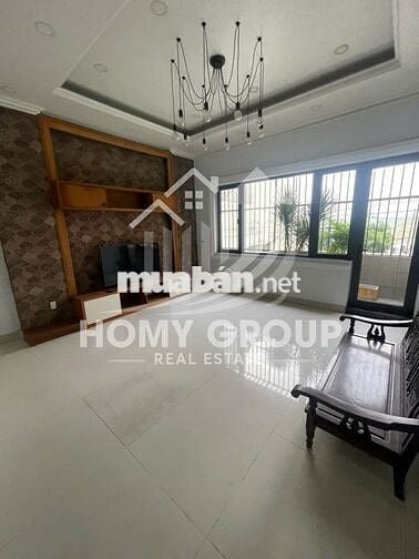 NHÀ 3 TẦNG, 4PN MẶT TIỀN CHỢ LINH TRUNG, ĐƯỜNG SỐ 10, GẦN LÊ VĂN CHÍ