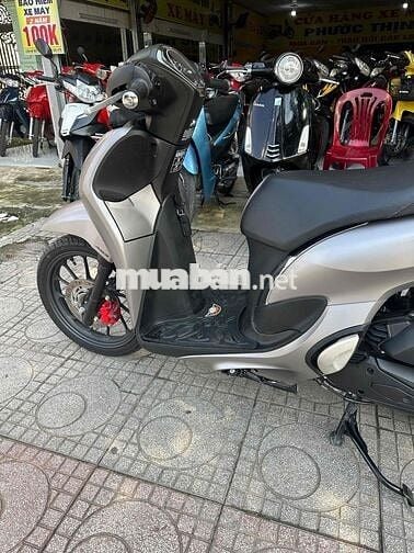 sh mode 2025 odo 2 nghìn chất xe như mới ( có góp)