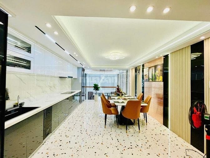 Siêu phẩm toại lạc ngay đường Cao Thắng Phú Nhuận 4,3x13 - 1t2l - 3tỷ8