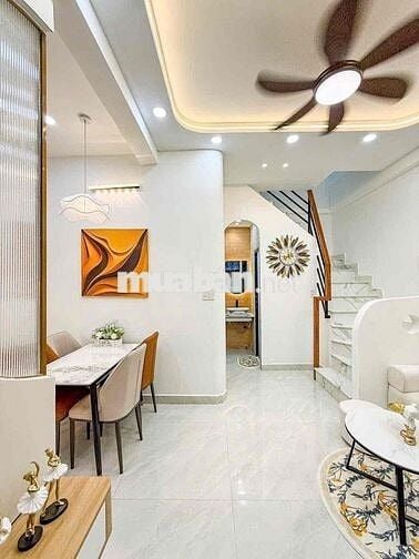 Bán Nhà Cách Mạng Tháng Tám Q3, 40m2(5x8) 5 Tầng 4PN 5WC, HXH, Giá Mềm