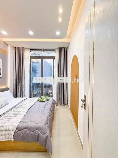 Bán Nhà Cách Mạng Tháng Tám Q3, 40m2(5x8) 5 Tầng 4PN 5WC, HXH, Giá Mềm