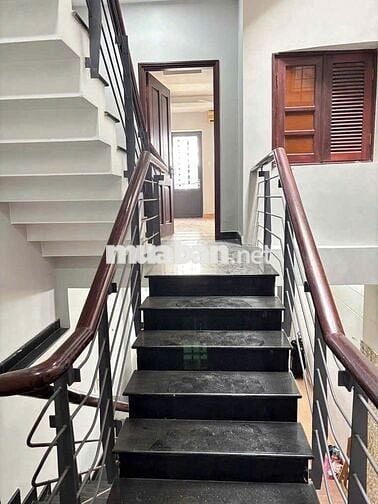 Cho Thuê Nhà Đường Hoa Hồng, Phú Nhuận ( Cho Làm CHDV - Cải Tạo )