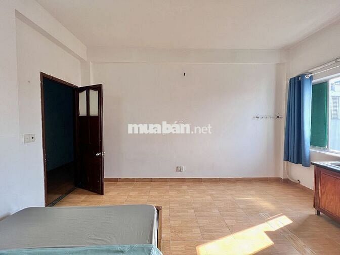 PHÒNG THOÁNG 20M2 ĐẦY ĐỦ NỘI THẤT Ô TÔ TẬN NƠI NGAY ĐH TĐT, CHỢ TÂN MỸ