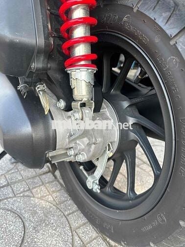 sh mode 2025 odo 2 nghìn chất xe như mới ( có góp)