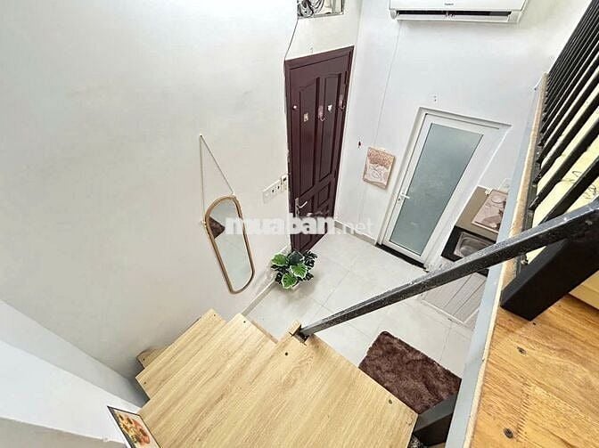 Phòng gác lửng- đầy đủ nội thất- đường Lâm Văn Bền