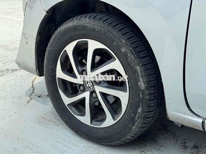 Toyota Wigo 2019 1.2 MT - 64000 km