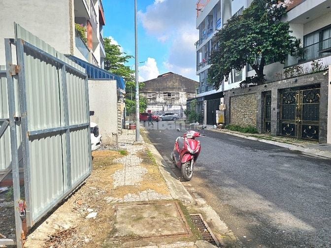 Chính chủ bán đất Thổ Cư 93.4m2 (ngang 5m) ngay công viên nước Đầm Sen