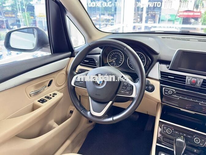 BMW 2 Series 218i 2015