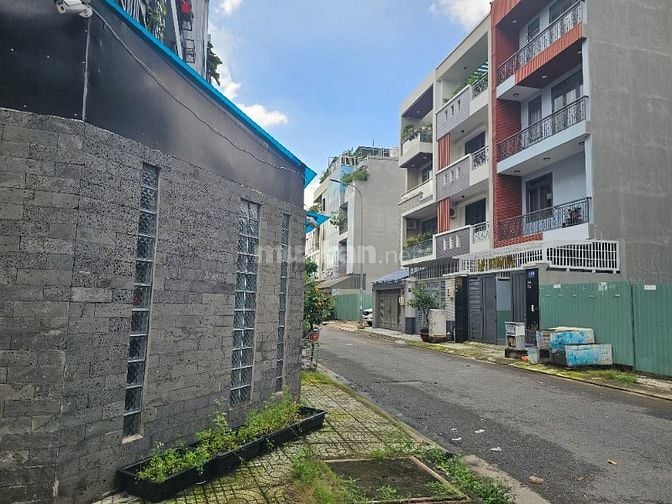 Chính chủ bán đất Thổ Cư 93.4m2 (ngang 5m) ngay công viên nước Đầm Sen