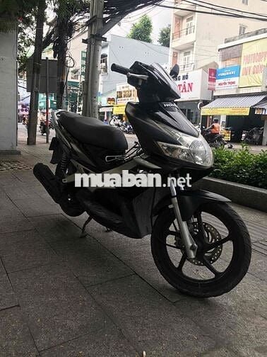 CẦN BÁN 1 XE HONDA AIR BLADE .