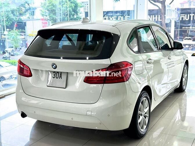 BMW 2 Series 218i 2015