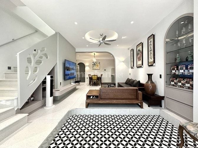 KẸT TIỀN!! Bán nhà Lý Tự Trọng, phường Bến Thành, Quận 1, Giá 6,29 tỷ