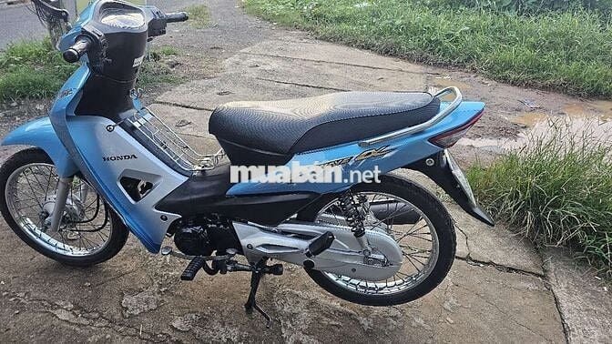 cần bán wave 100cc zin moi đẹp