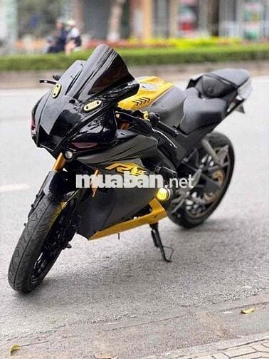 r15 chính chủ còn rất mới