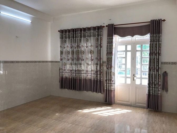 NHÀ 3 TẦNG MỚI ĐẸP, NGANG 5M , LÂM THỊ HỐ, HẺM XE TẢI, CHÍNH CHỦ