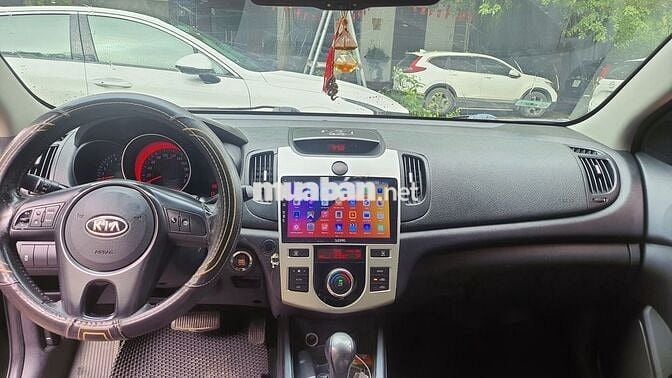 Kia Forte 2010 SLi 1.6 AT - 130000 km