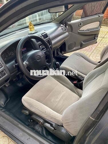 mazda 323 đời 1998 , 1.6 số sàn.