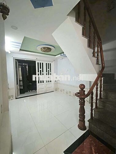 Cho thuê nhà 2 lầu hẻm xe hơi Tân Thới Hiệp 21