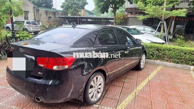 Kia Forte 2010 SLi 1.6 AT - 130000 km