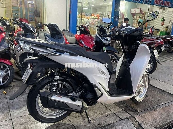 Honda sh160 ABS 2024 mới 99% Bstp chính chủ