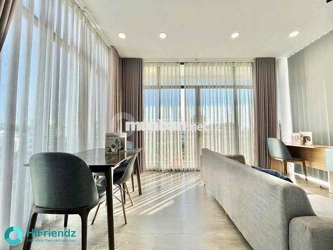 CĂN HỘ 1 PHÒNG NGỦ RỘNG 45m2 BAN CÔNG LỚN GẦN KHU HÀNG XANH, Q1