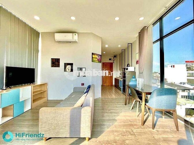 CĂN HỘ 1 PHÒNG NGỦ RỘNG 45m2 BAN CÔNG LỚN GẦN KHU HÀNG XANH, Q1