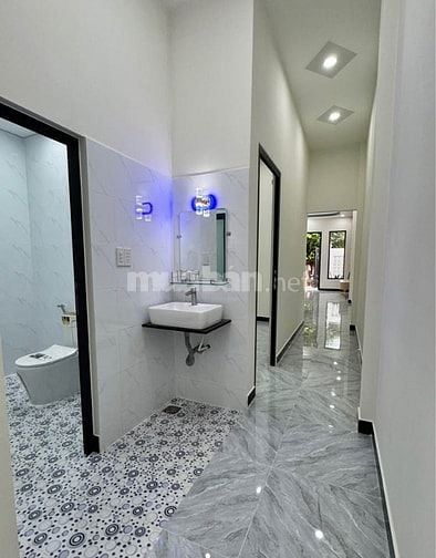 Nhà gần chợ đầu mối Bình điền giá 720tr đầy đủ nội thất, dọn vô ở ngay