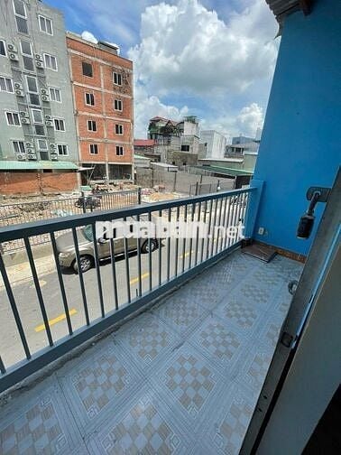 Nhà nguyên căn 2MT trước sau P25 QBT ngay sau lưng ĐH Ngoại Thương