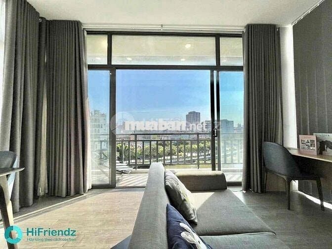 CĂN HỘ 1 PHÒNG NGỦ RỘNG 45m2 BAN CÔNG LỚN GẦN KHU HÀNG XANH, Q1