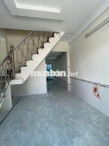 Nhà nguyên căn 2MT trước sau P25 QBT ngay sau lưng ĐH Ngoại Thương