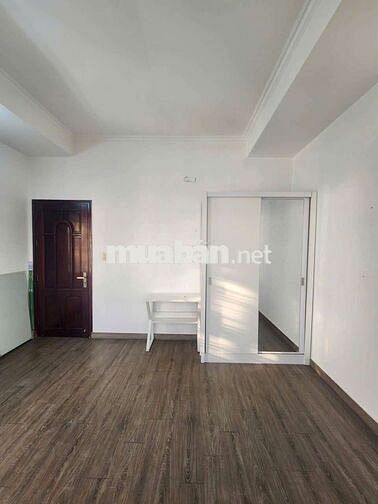 Cho thuê nguyên căn 4pn 6wc, hẻm tải thông, Phan Văn Trị p10 Gò vấp