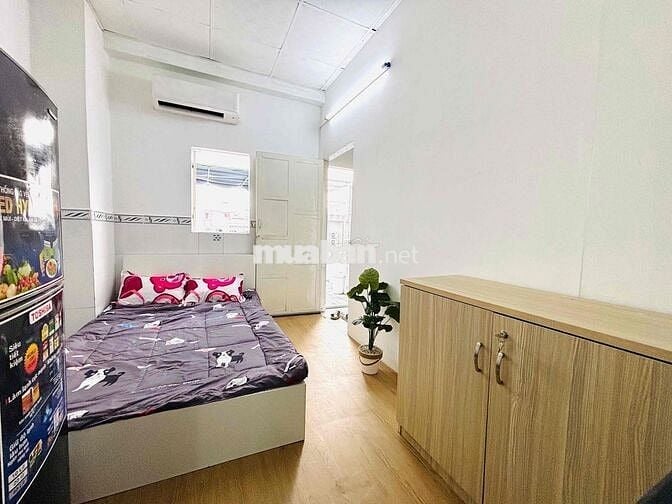 Phòng đầy đủ tiện nghi- ngay Galaxy Kinh Dương Vương