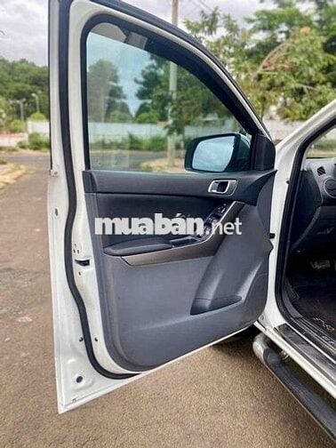 Bán xe Mazda  BT50 số tự động 2016 rất đẹp