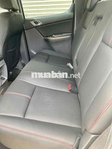 Bán xe Mazda  BT50 số tự động 2016 rất đẹp