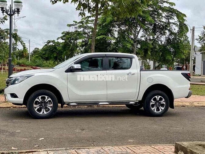 Bán xe Mazda  BT50 số tự động 2016 rất đẹp