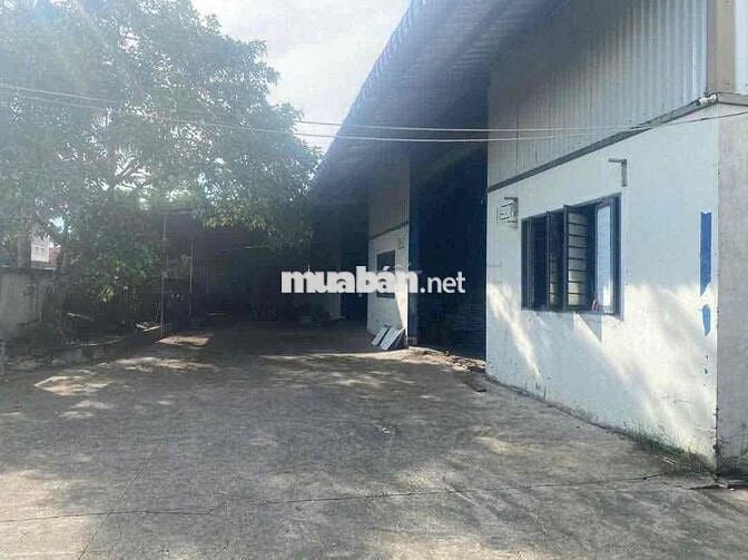 Bán Xưởng gần vành đai 3 1697m2 xưởng góc bán 30 tỷ