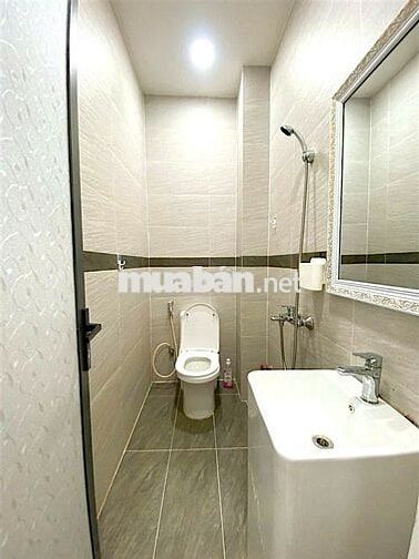 MẶT TIỀN NGUYỄN THANH TUYỀN-GẦN SÂN BAY-59M2-4 TẦNG MỚI-DÒNG TIỀN 45TR