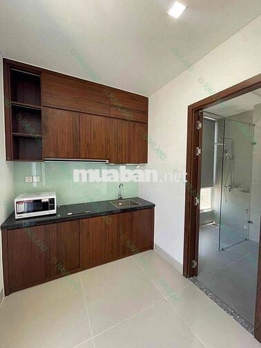 STUDIO RỘNG 45M2 CÓ BAN CÔNG VIEW PHỐ ĐI BỘ RA ĐÔNG Á HOÀ CƯỜNG