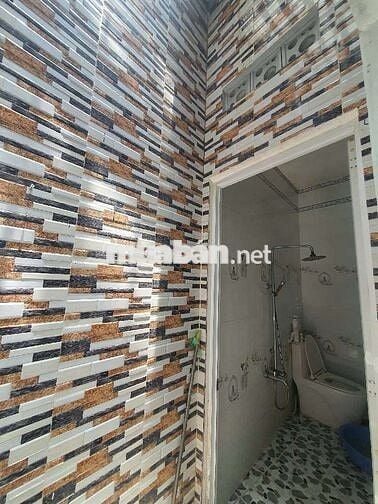 BÁN GẤP NHÀ Nguyễn Ảnh Thủ  Quận 12, VỊ TRÍ ĐẸP, DT 95M² (4.3 × 22)