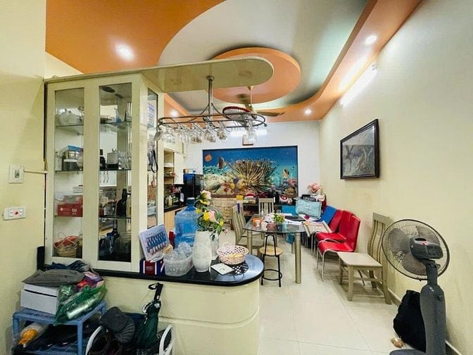 BÁN NHÀ NGUYỄN KHÁNH TOÀN 68M2 - OTO ĐỖ CỬA - GIÁ 18,8 TỶ - 5 TẦNG