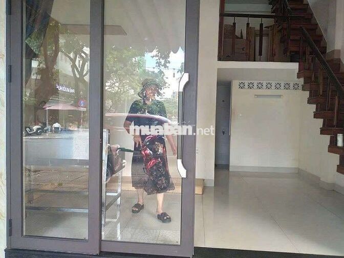 💥🏡CHO THUÊ MẶT BẰNG 30M2 MẶT TIỀN TRẦN PHÚ LÀM VP/KINH DOANH❣️