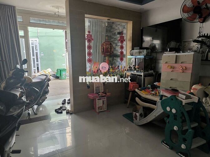 Bán Nhà Hxh 4m Thông Quang Trung Gv DT 4*10m 1 Lầu