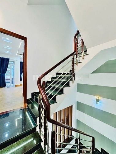 Bán nhà gần chợ Phạm Văn Hai  1t3l (4,1x18,5) - giá 4tỷ2 sổ hồng riêng