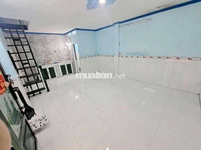 Cho thuê nhà tnv gần ngã tư ga giá 4tr5 2p ngủ