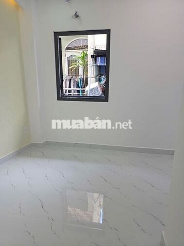 Nhà Bán 1 trệt 2 lầu đúc NHÀ ĐẸP Ở LIỀN ngang4.5mx5m 2 phòng ngủ